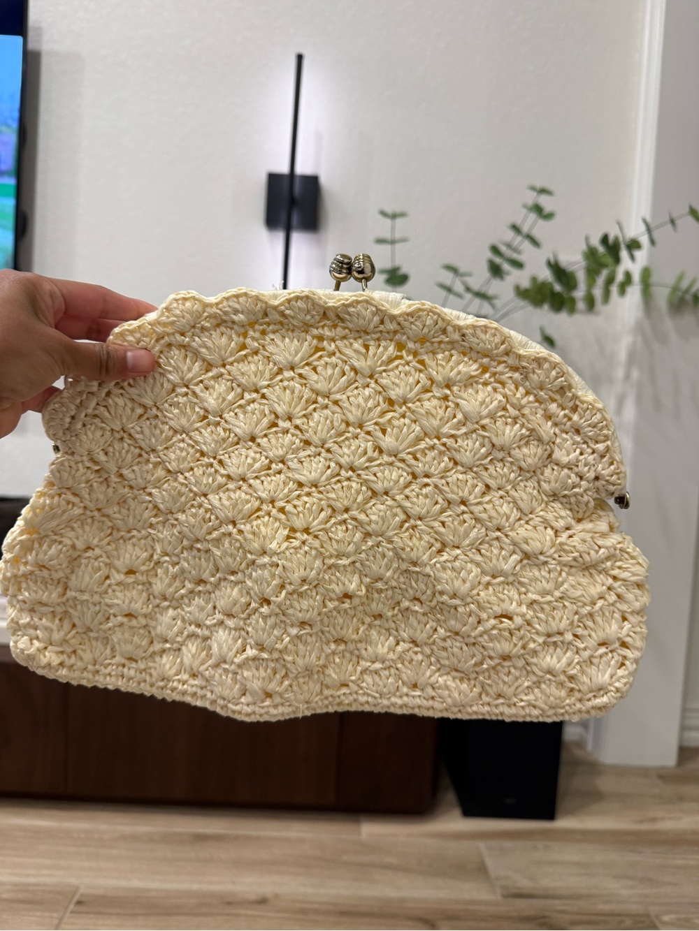 True Vintage Cream Woven Raffia / Straw Clasp Pouch Clutch Bag - Made in Japan